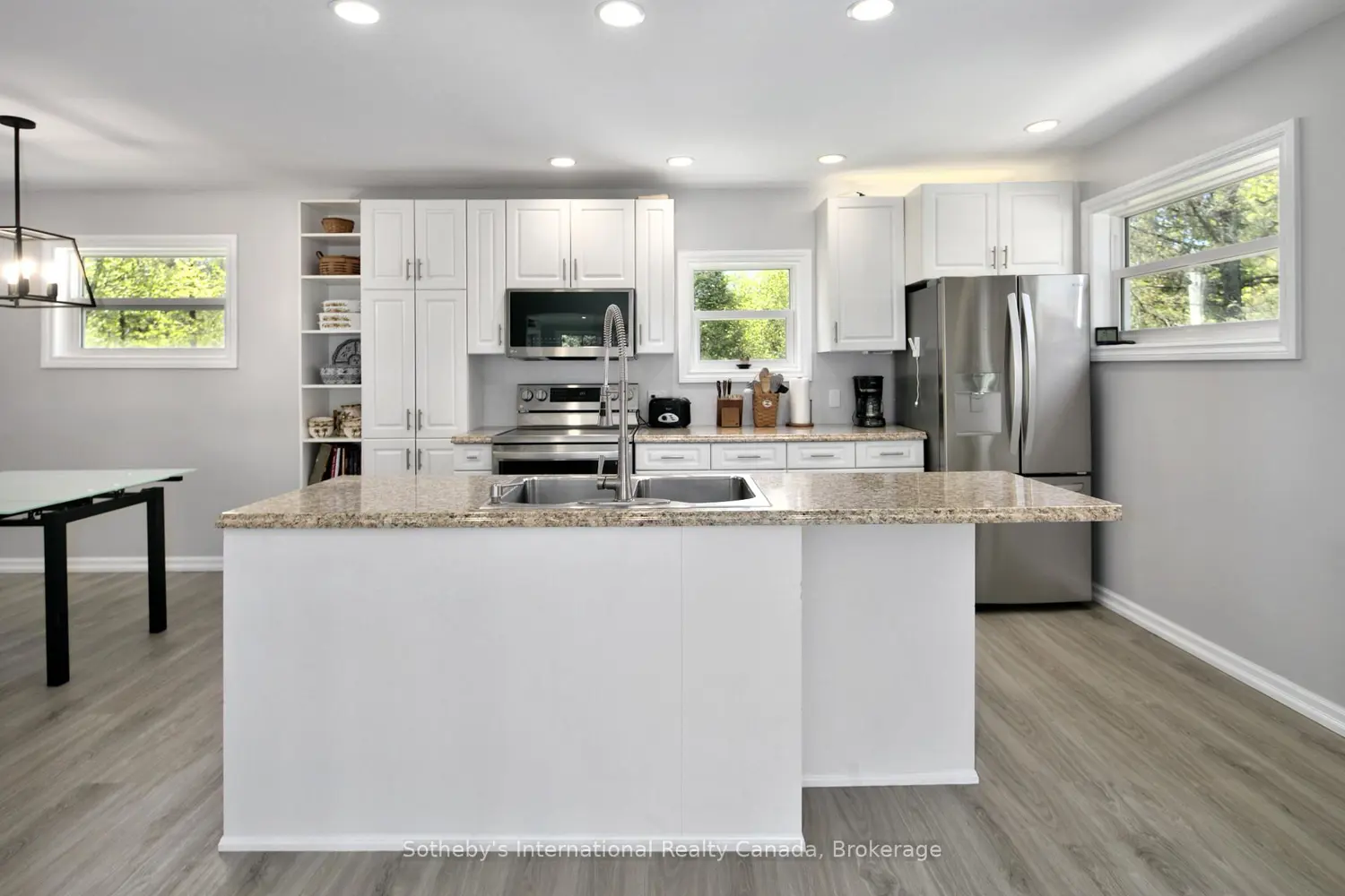 640514 Hamilton Road photo 5