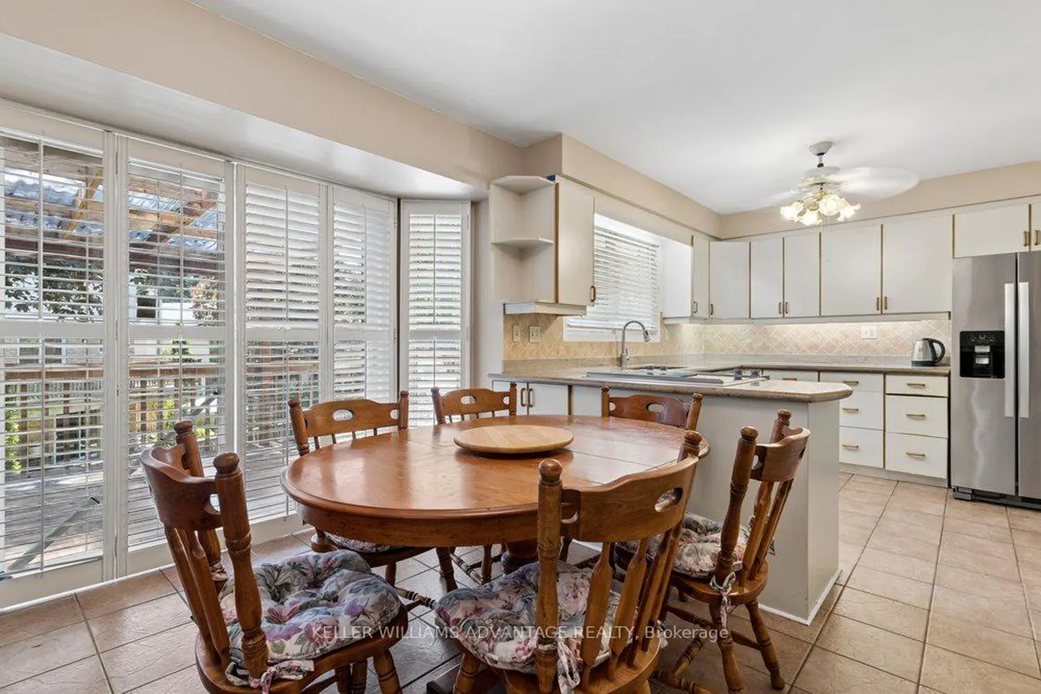 2192 Castlestone Court photo 4