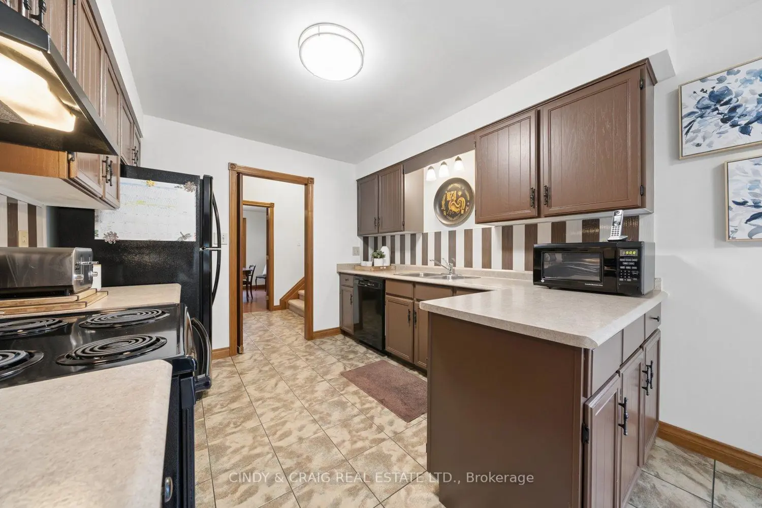 34 Cloverfield Street photo 5