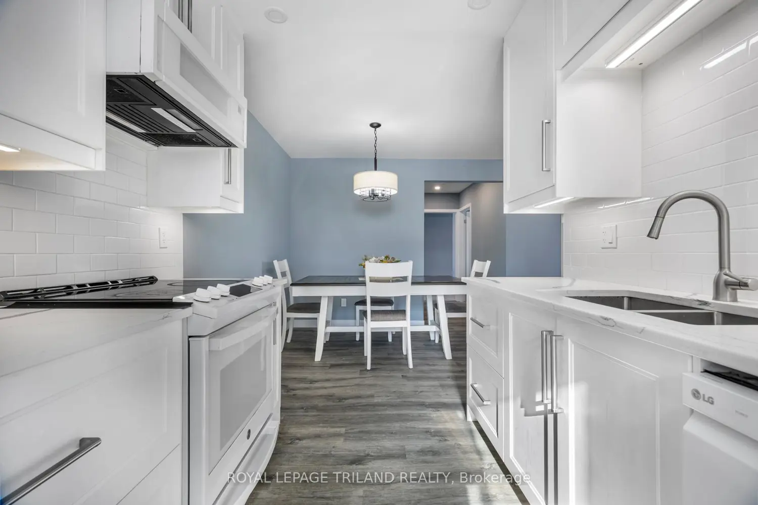 1096 Jalna Boulevard 97 photo 5