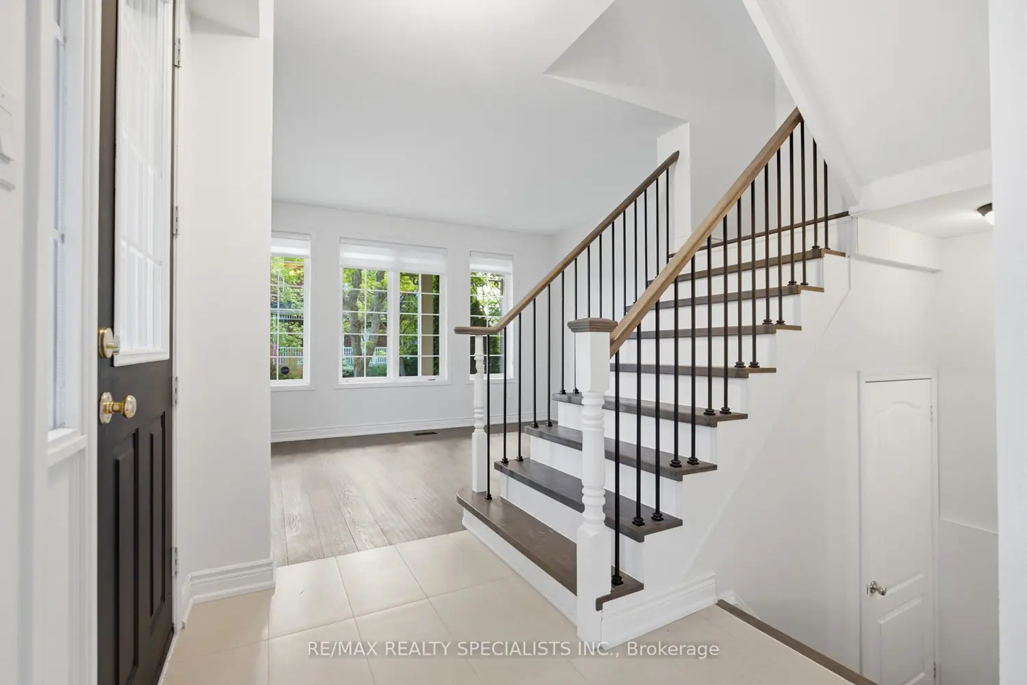 73 Gowland Road photo 3