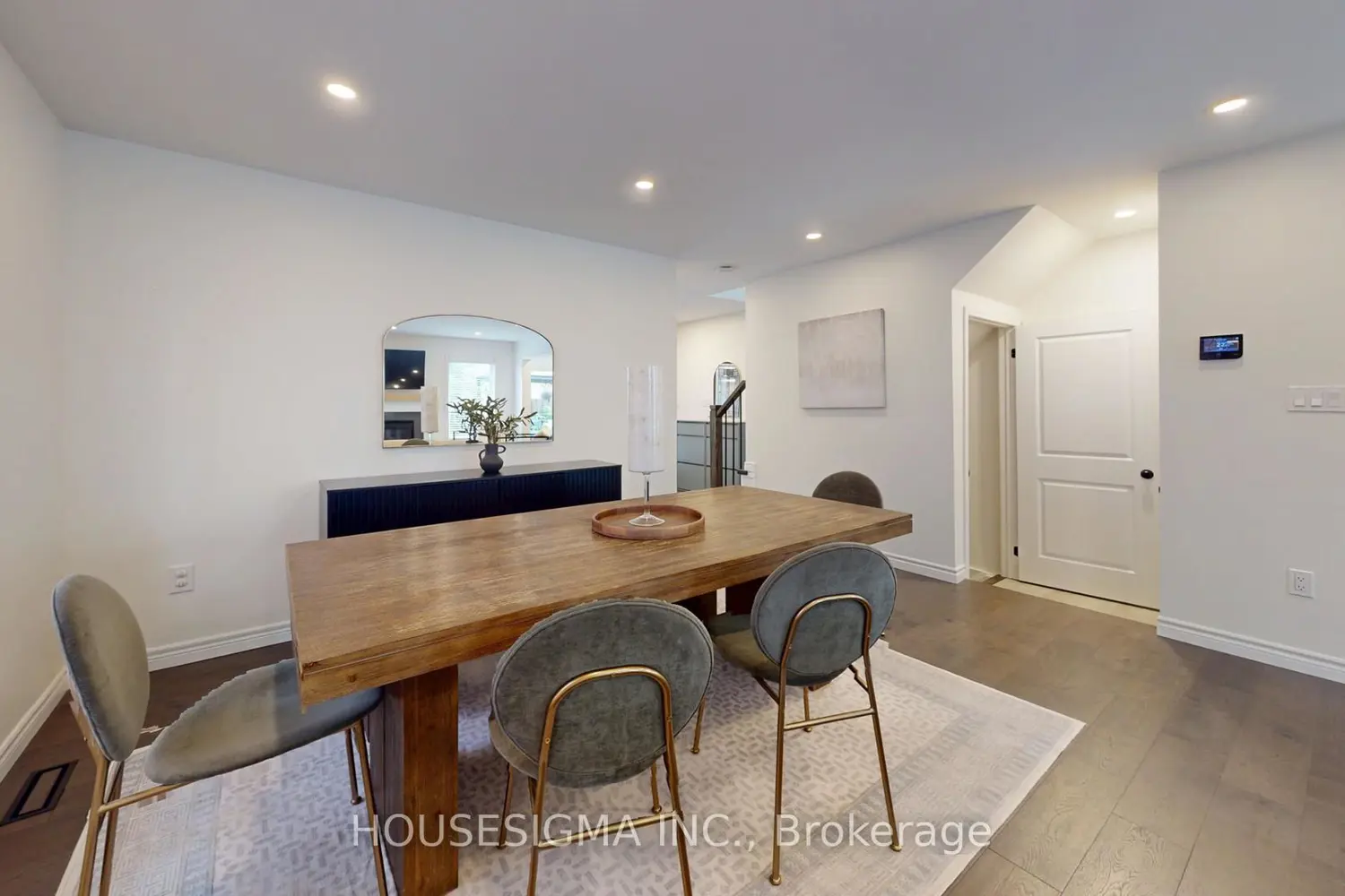 4175 Prudham Avenue photo 3