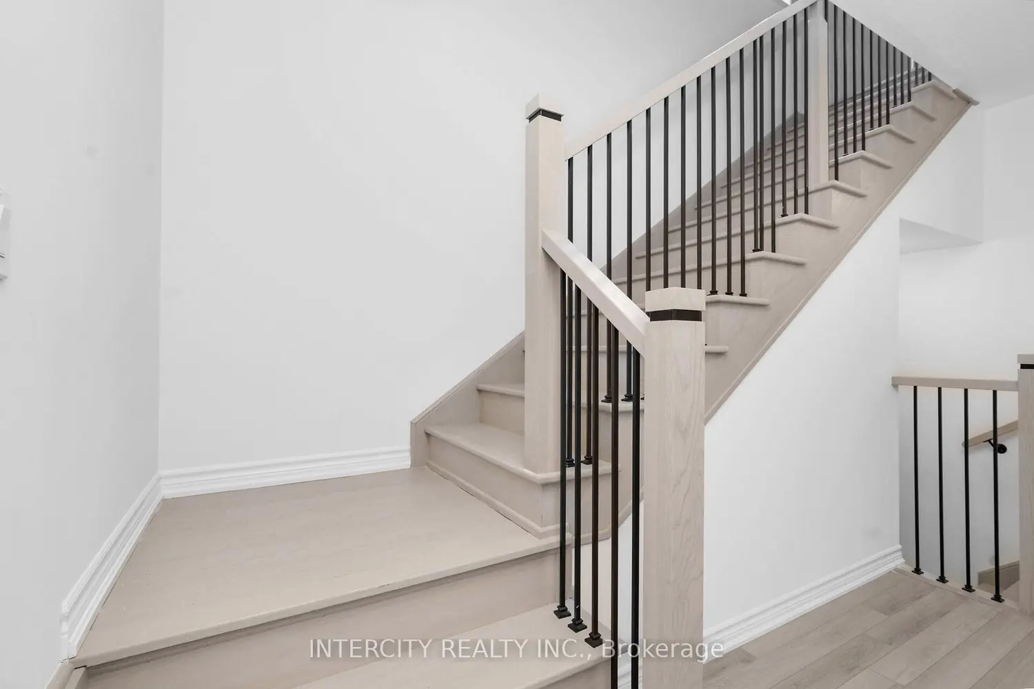 75 Mcgill Avenue photo 3