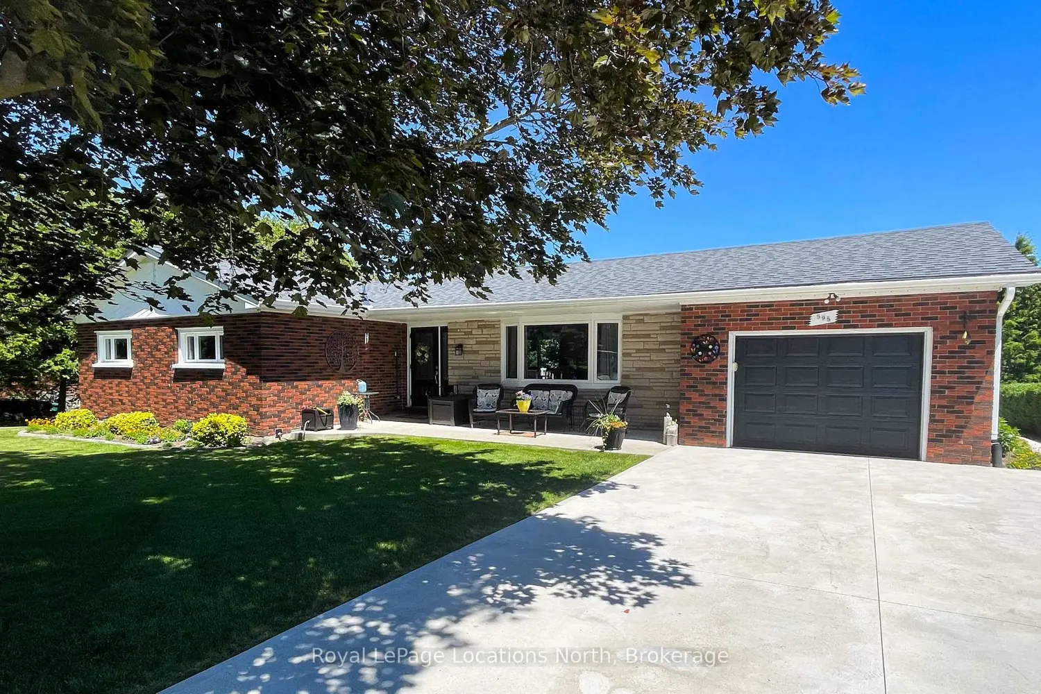 595 Ridge Road photo 2