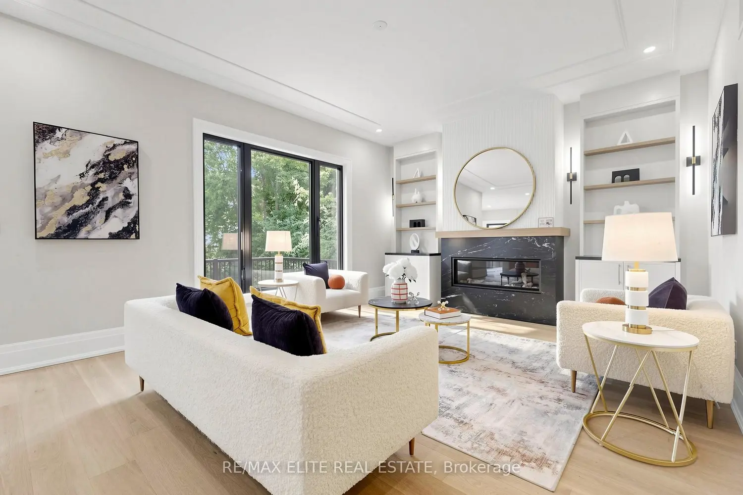 160 Lawrence Avenue photo 4