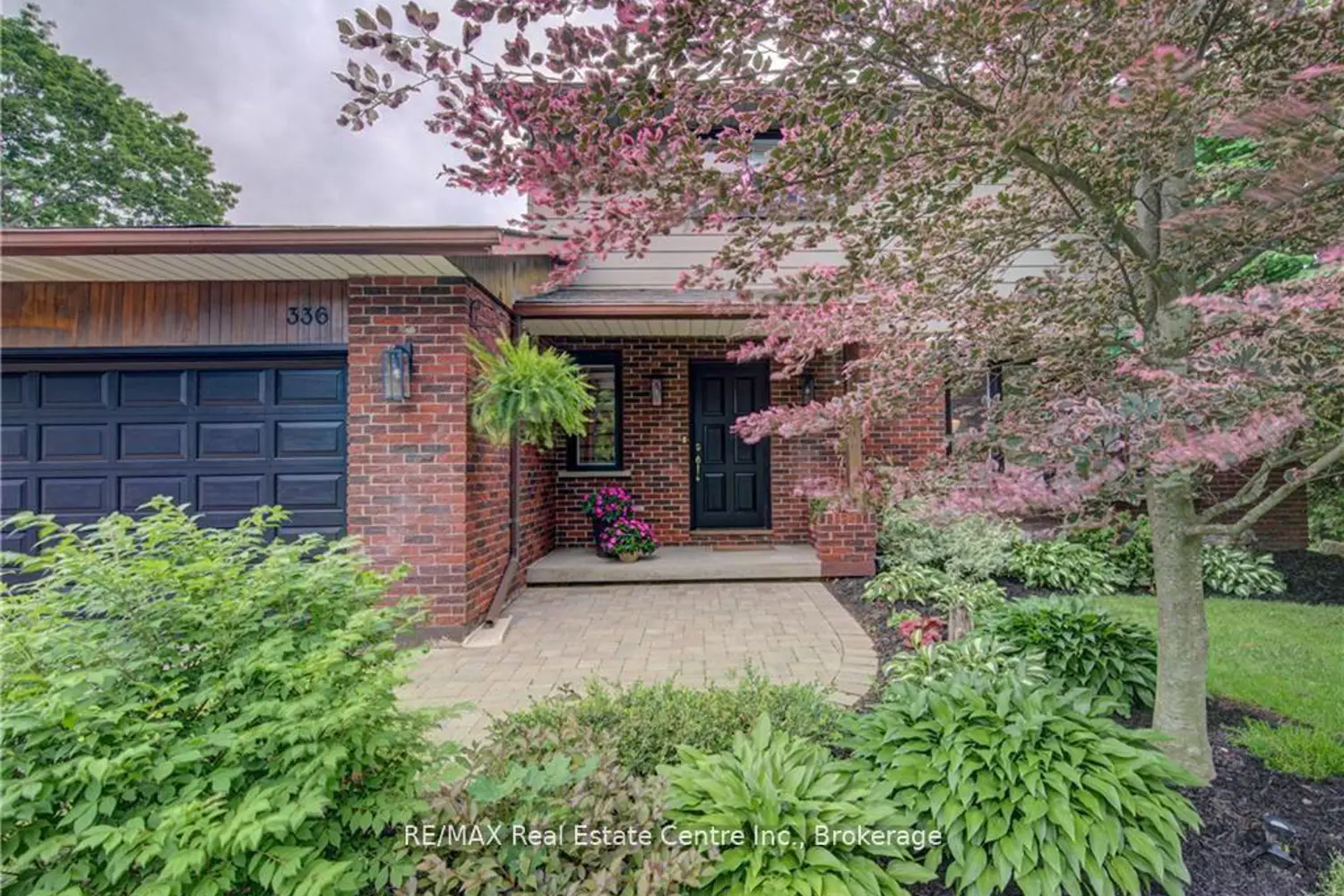 336 Maple Avenue photo 2