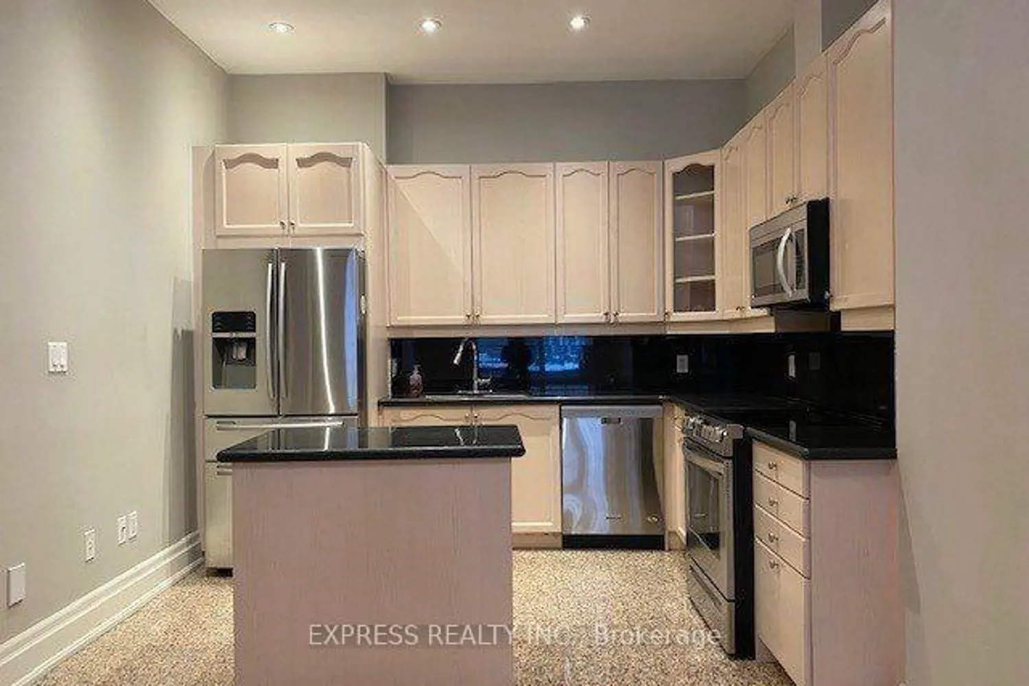 51 York Mills Road 302 photo 5