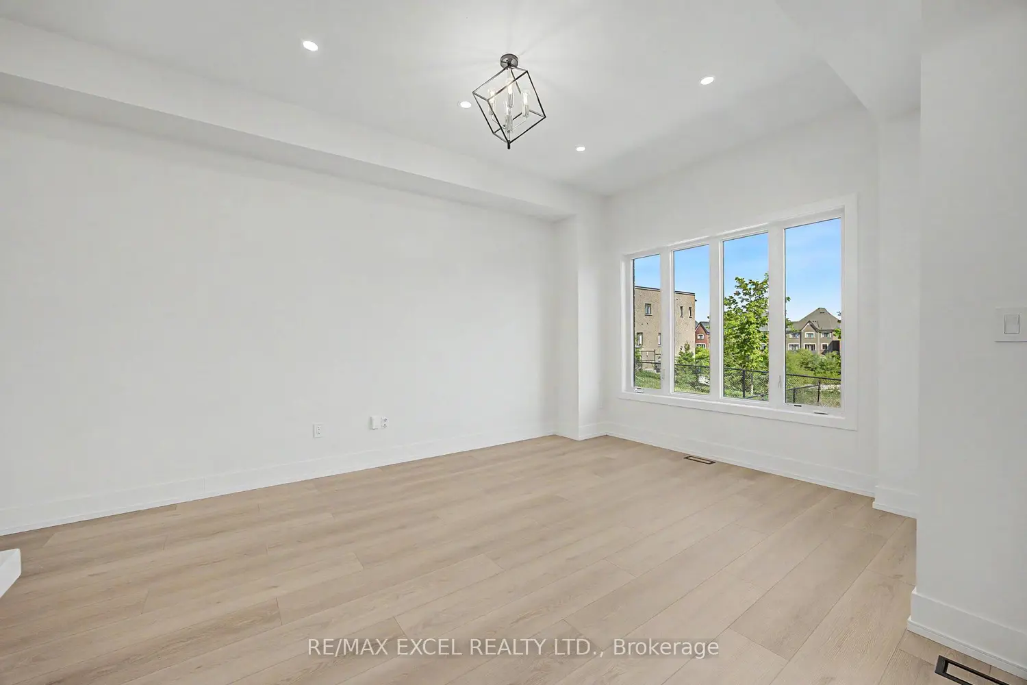 132 Elyse Court photo 4