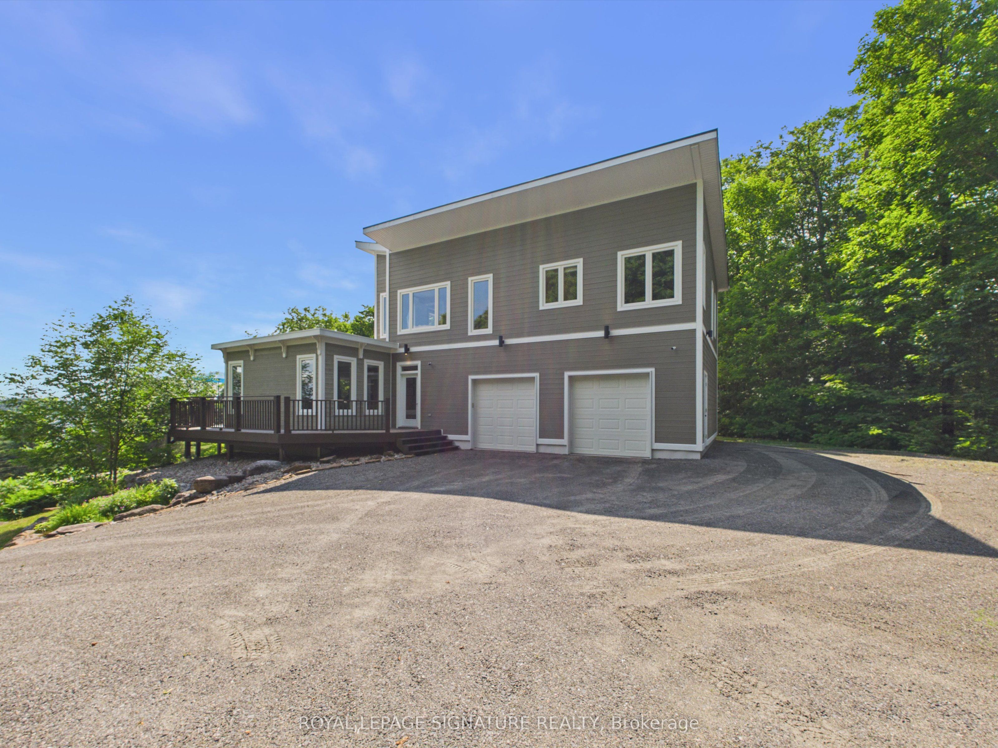 180 Allison's Point Road, Huntsville, ON, P1H 1B5