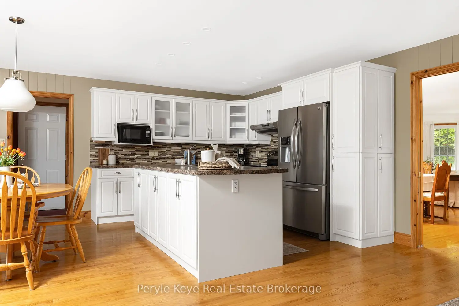 200 Edgemere Road photo 4