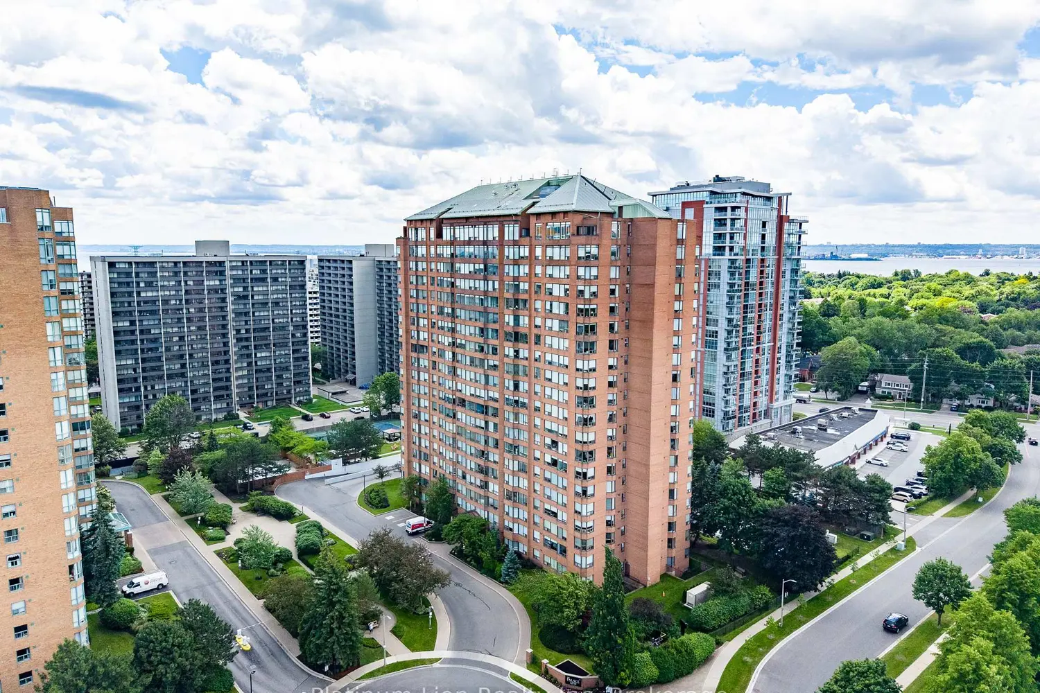 1270 Maple Crossing Boulevard 1004