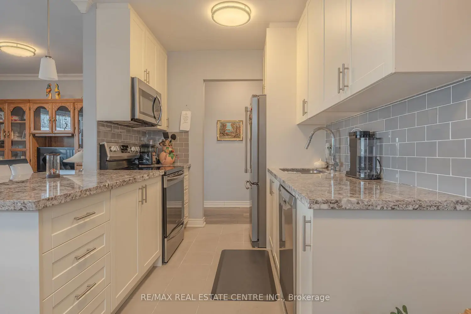 350 Concession Street 403 photo 5