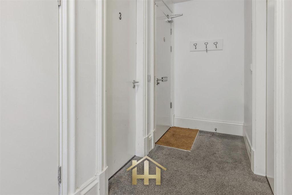 3 bed flat for saleBlackness Road, Dundee DD2 photo 3