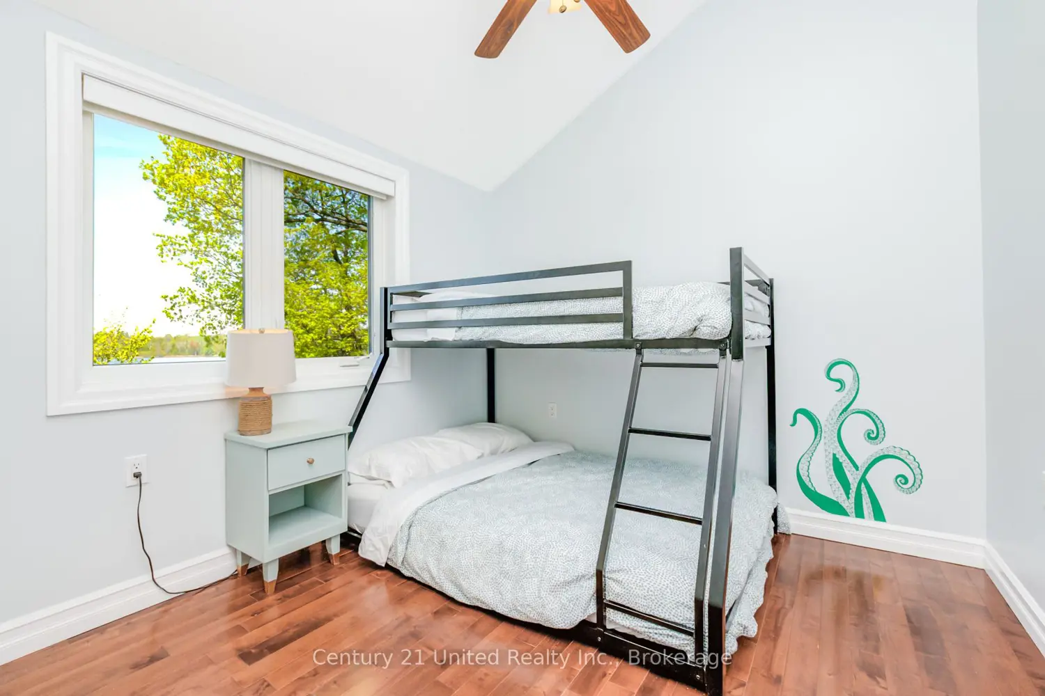 64 Sunnybrae Lane photo 3