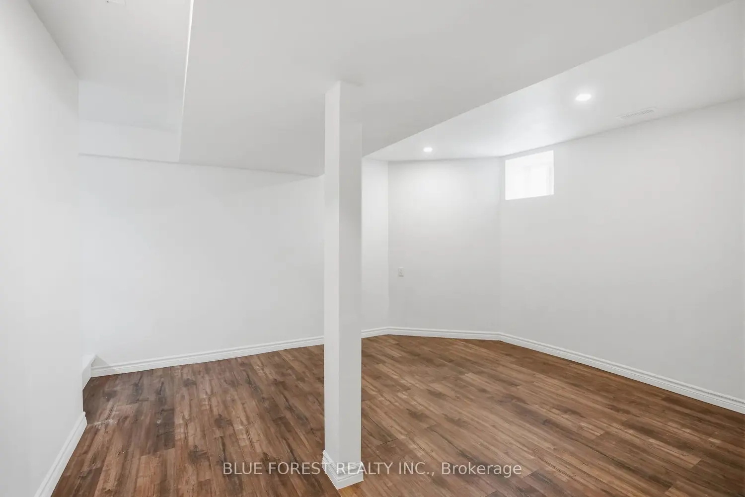 178 Thompson Road photo 5
