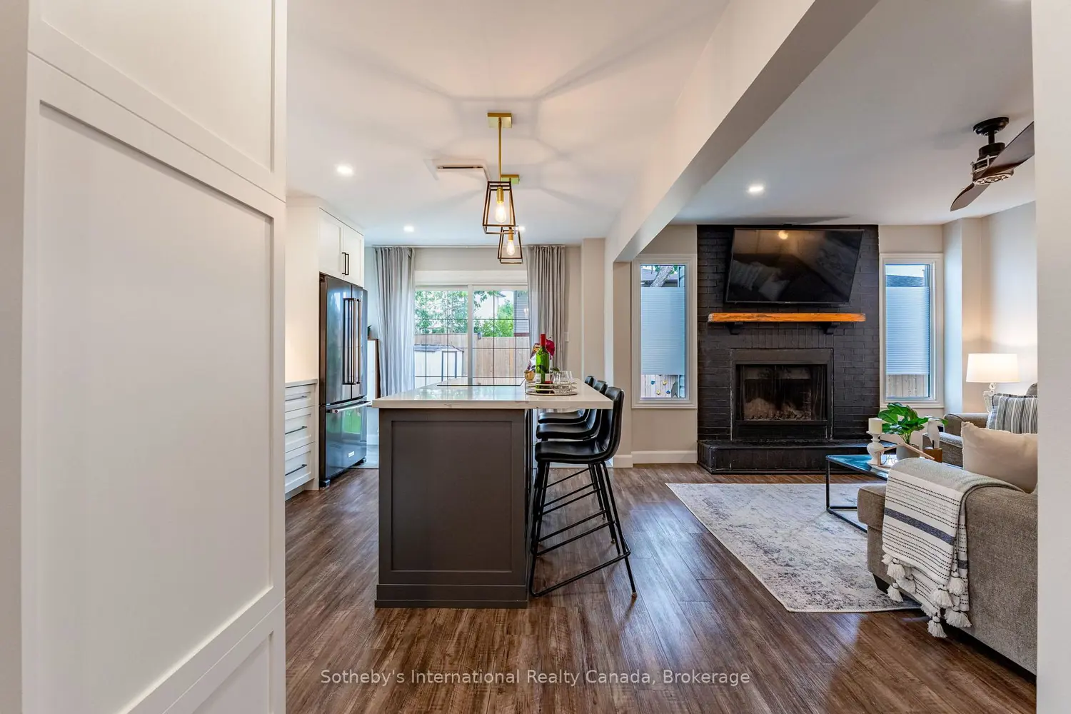 23 Carr Drive photo 2