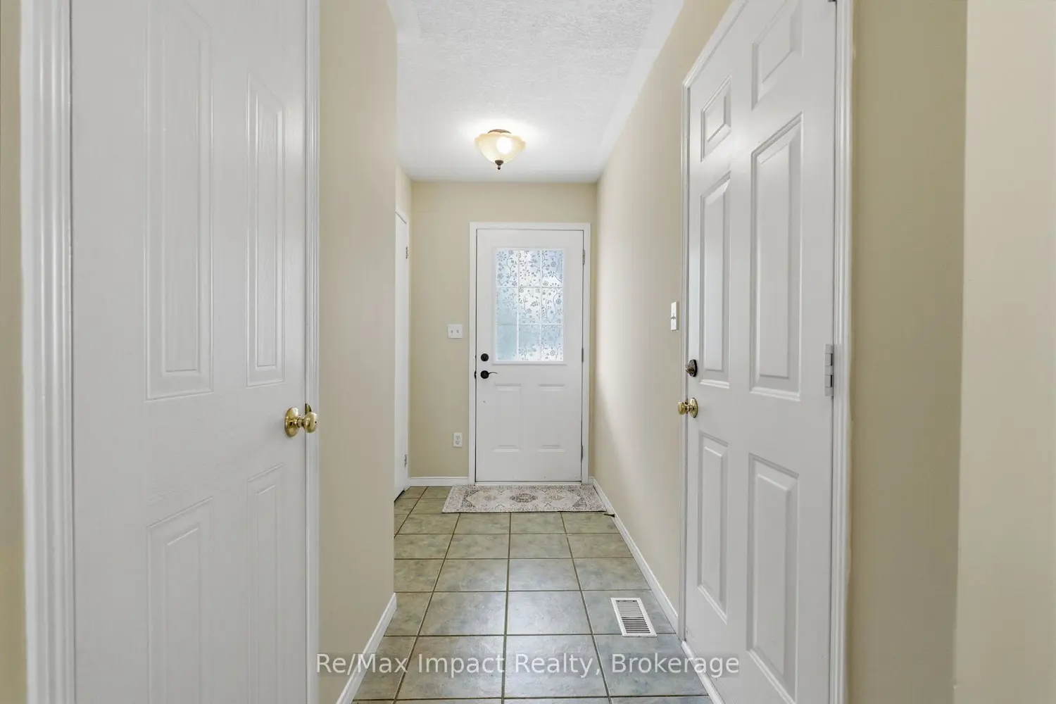 45 Barron Court photo 2