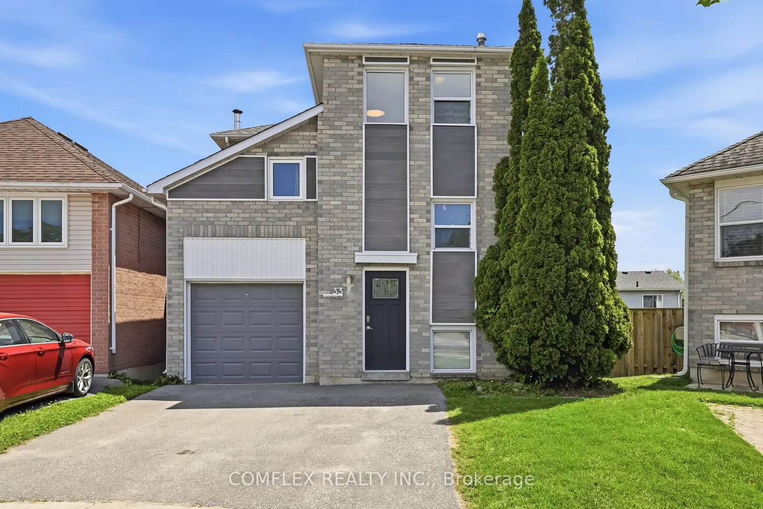 33 Broadlands Crescent photo 2