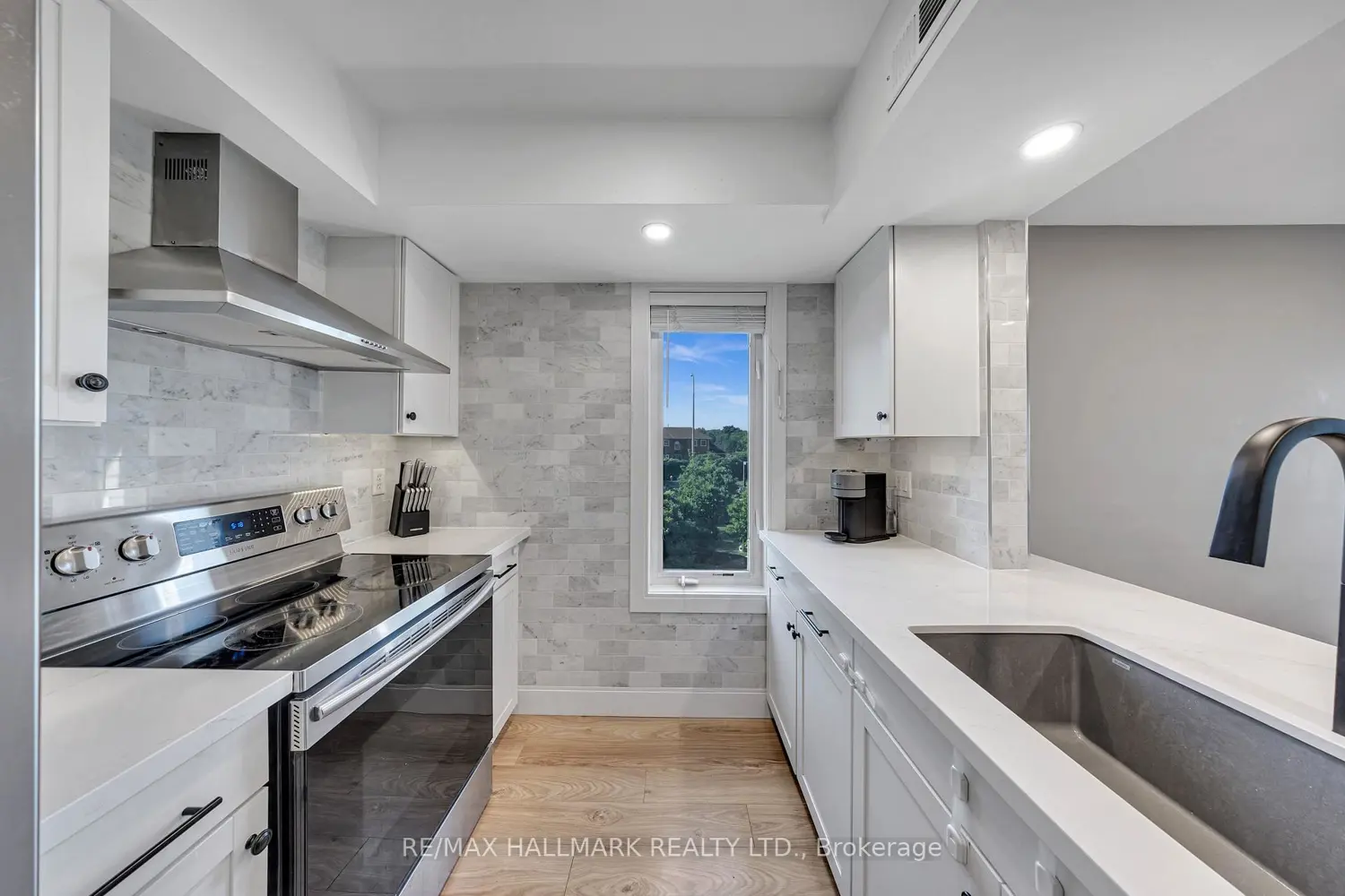 106 Petra Way 3 photo 4