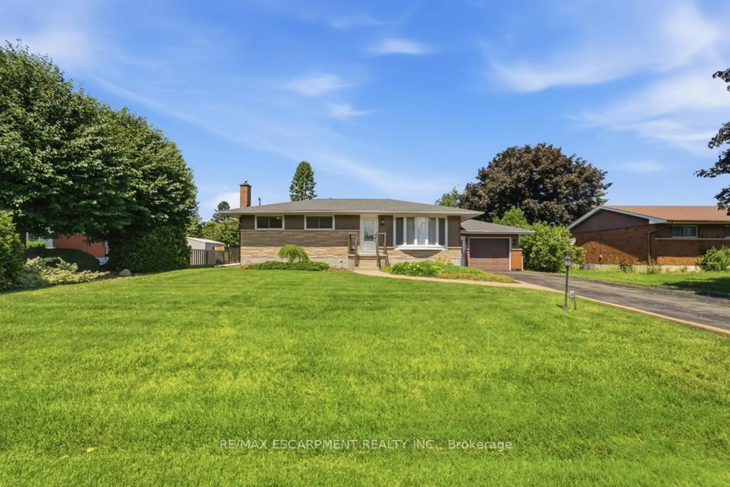 41 Oriole Crescent photo 2