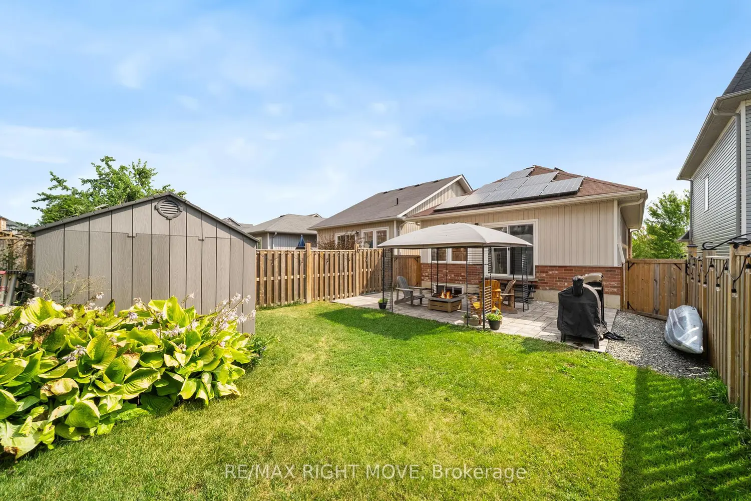 90 Pearl Drive photo 2