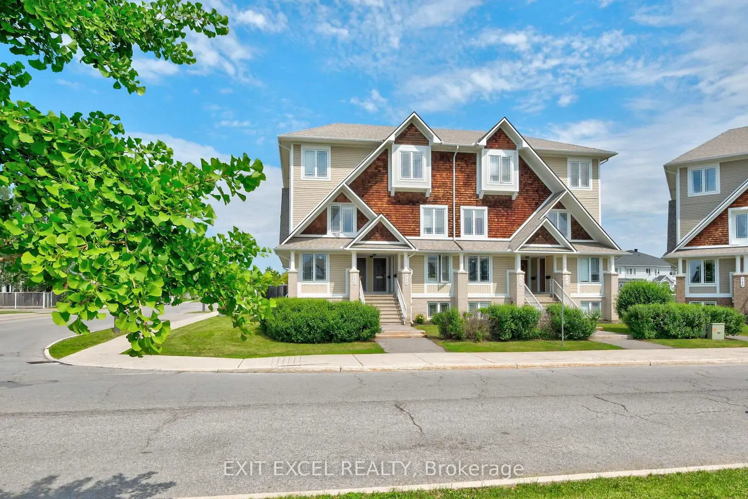 532 Lakeridge Drive 1