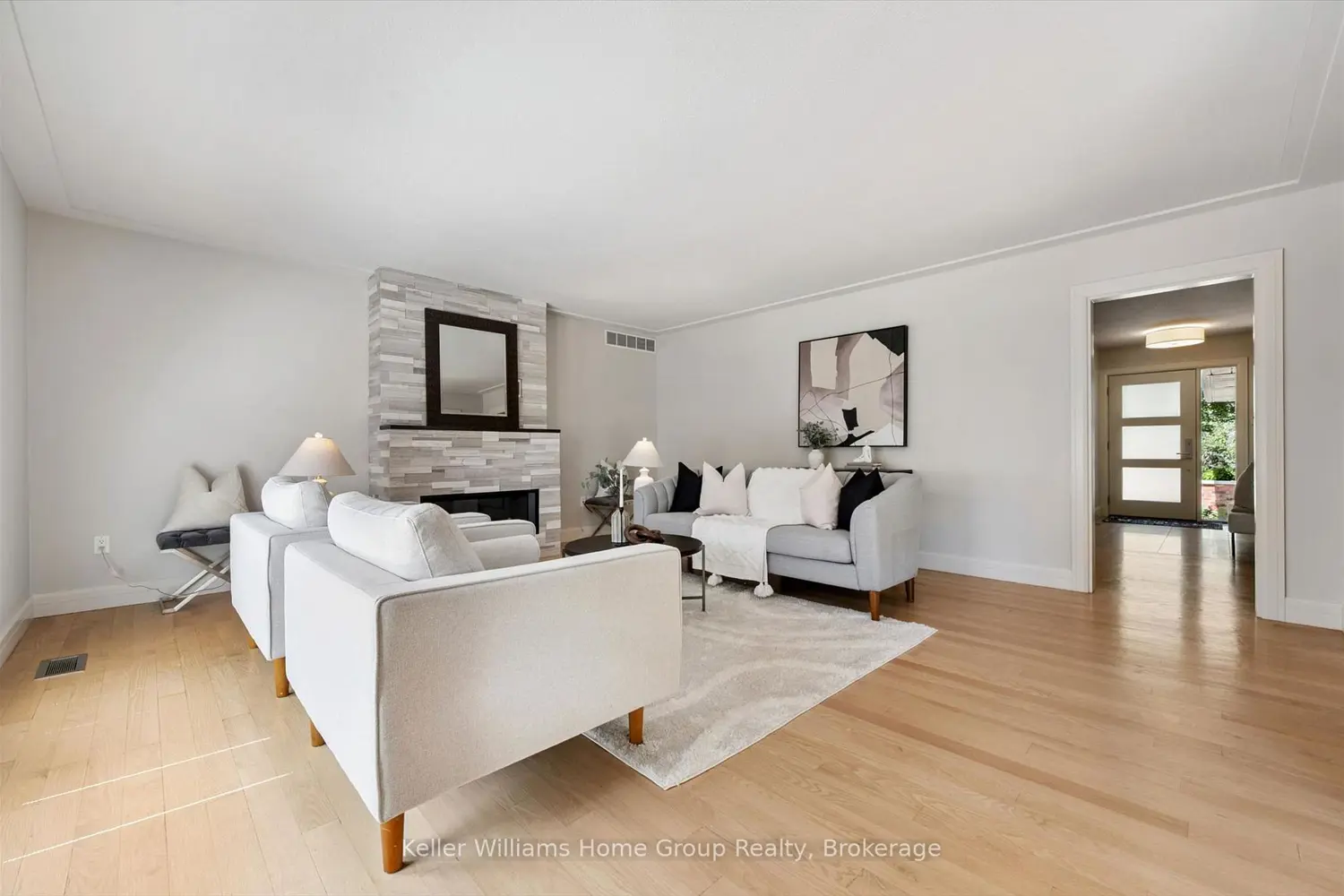 22 Lyle Place photo 4