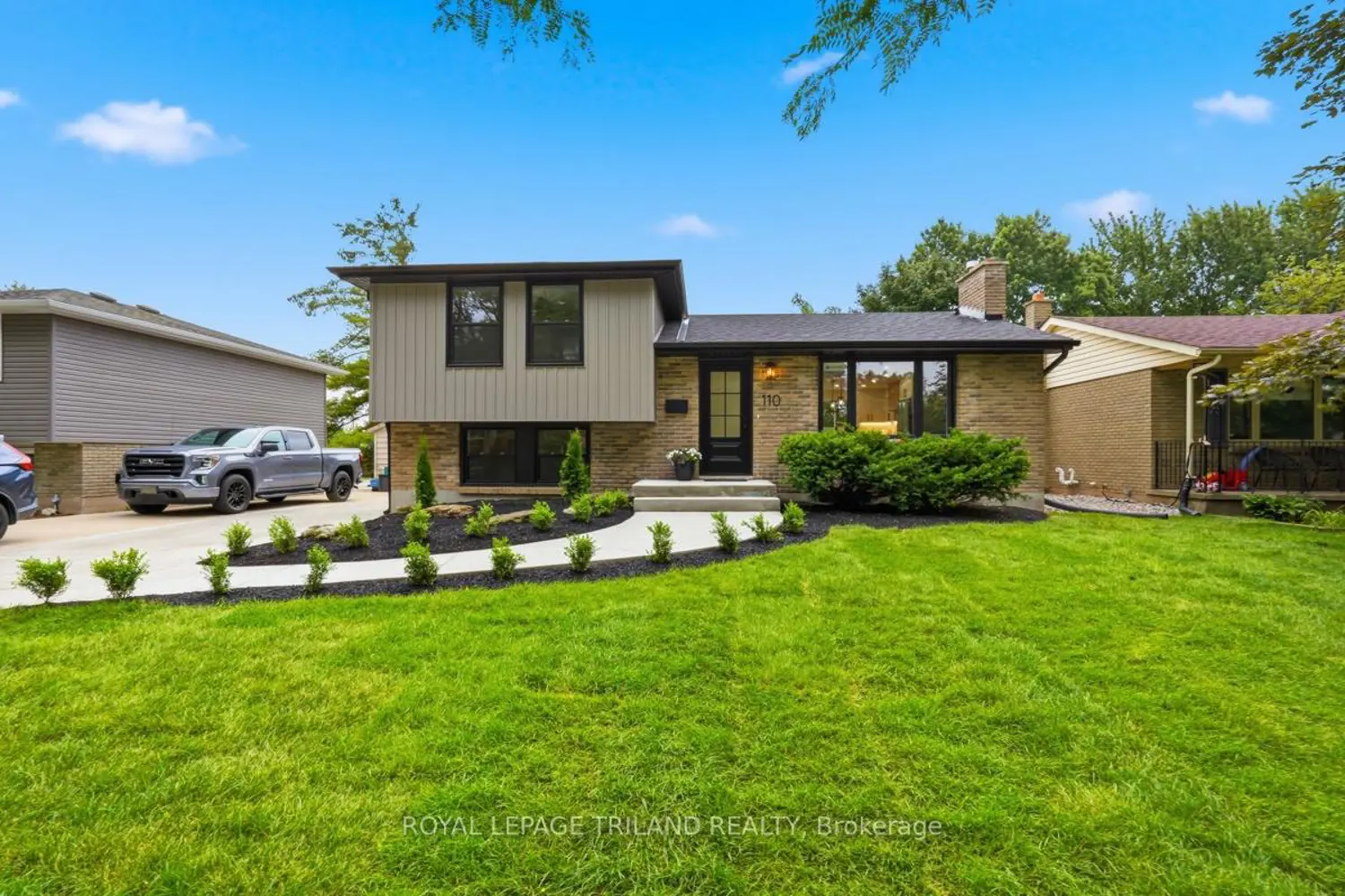 110 St Lawrence Boulevard