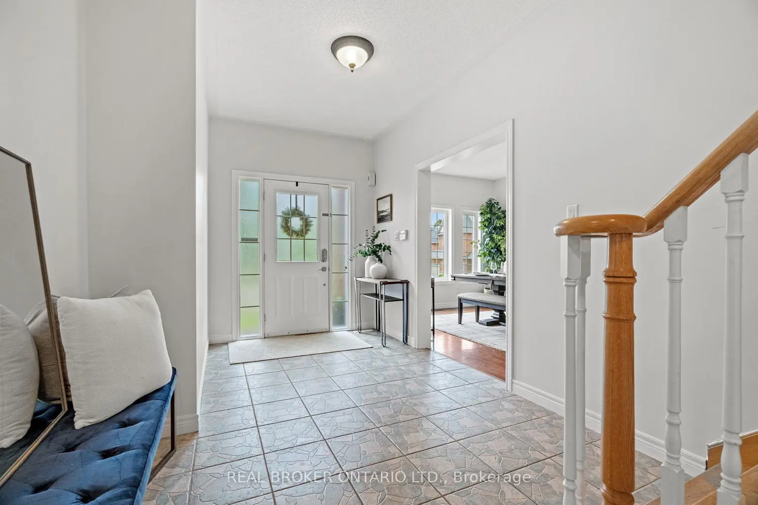 118 Bayview Avenue photo 4