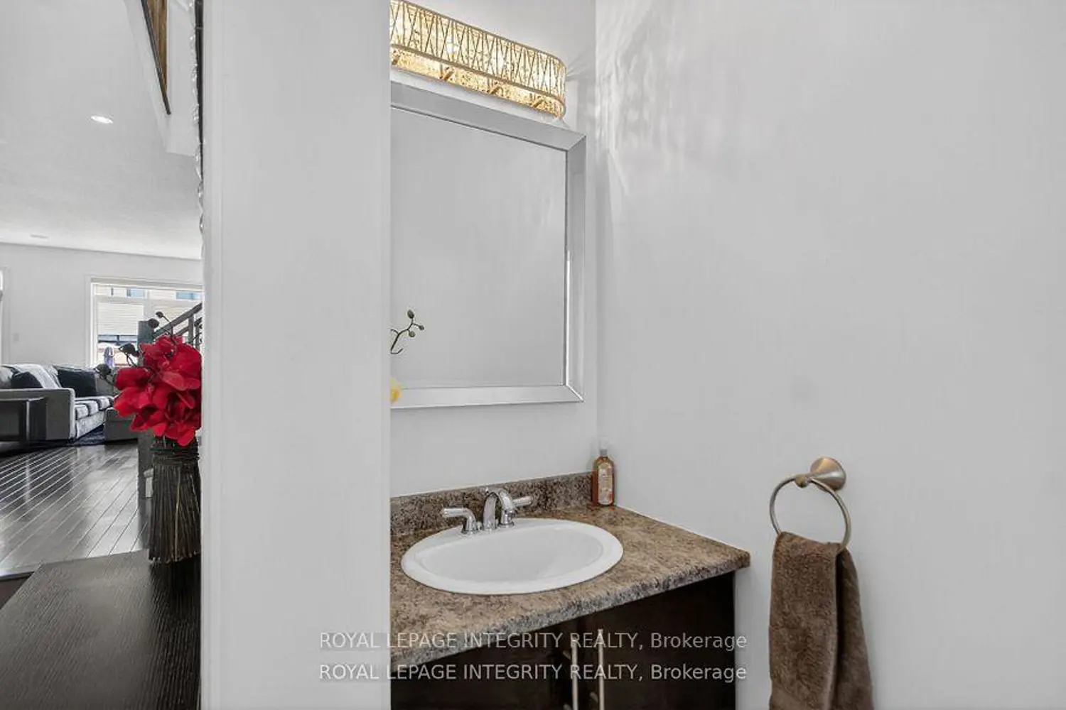 345 Cooks Mill Crescent photo 4