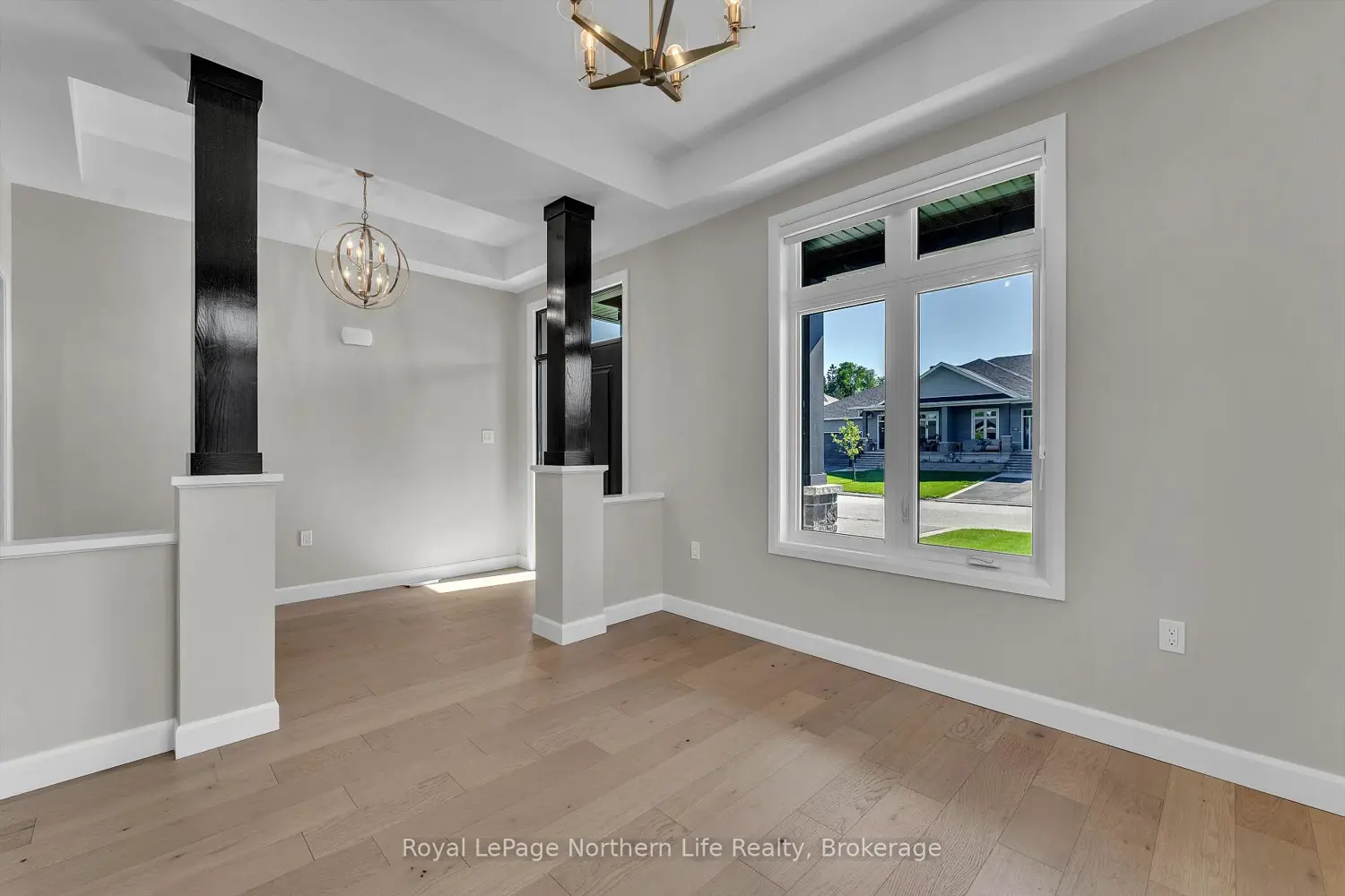 9 Silver Maple Lane photo 3