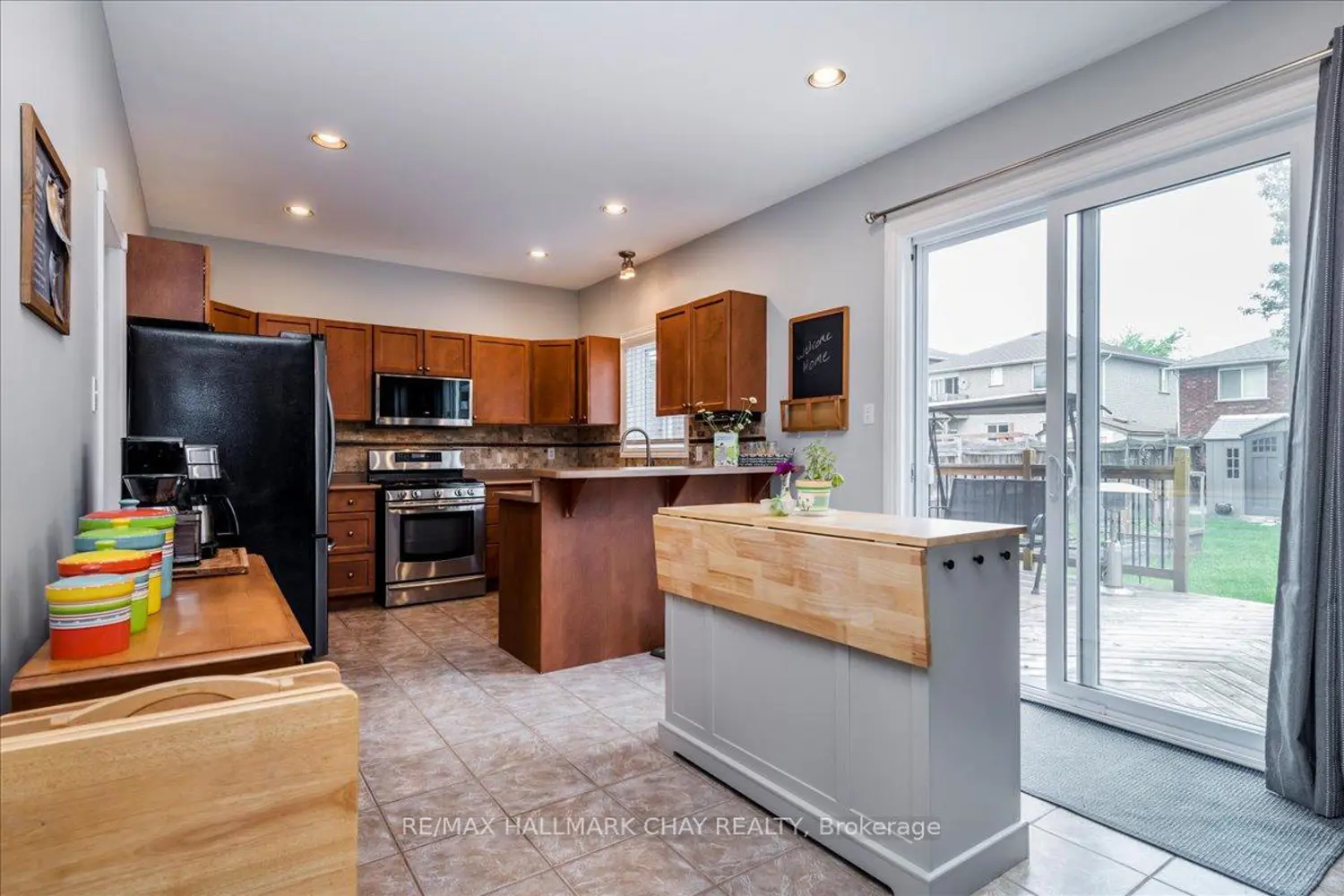 85 Miller Drive photo 3
