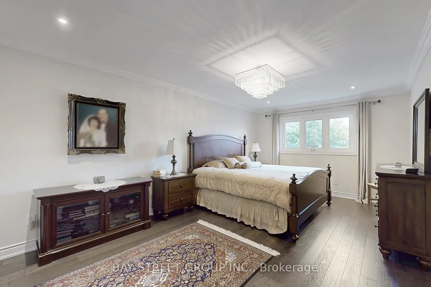57 Whitburn Crescent photo 4