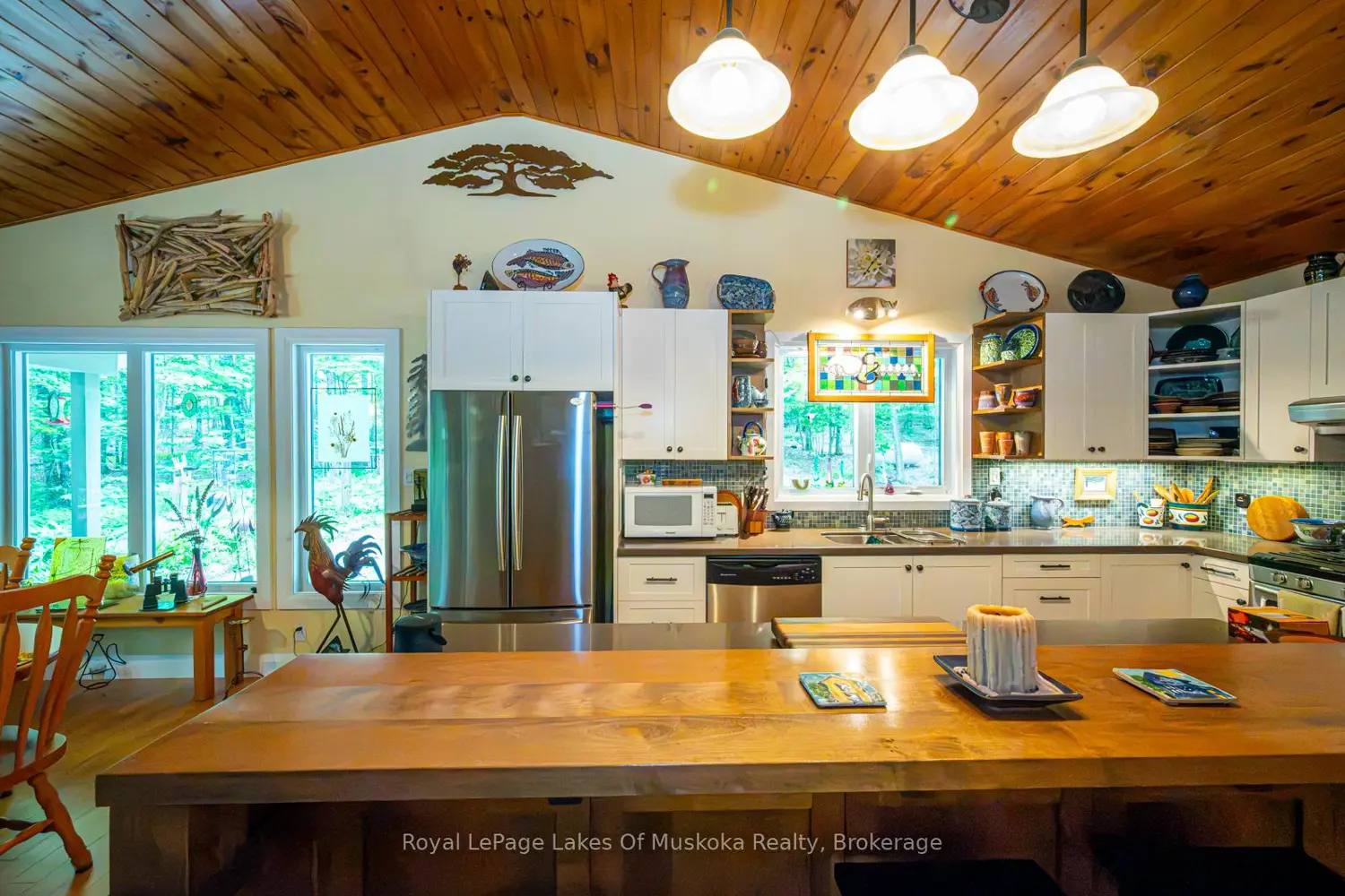 4325 Stisted Road photo 3