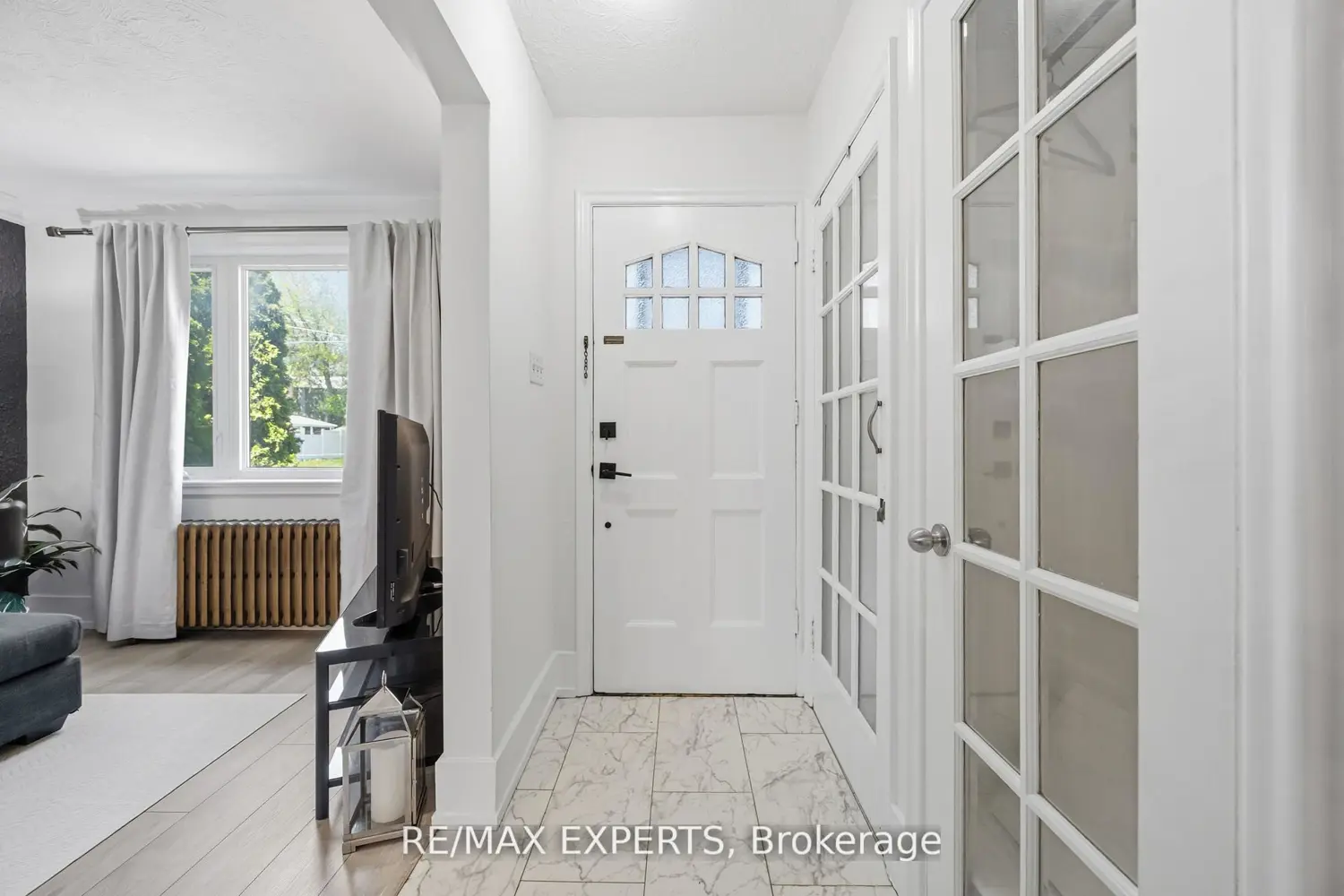 221 Clonmore Drive photo 2