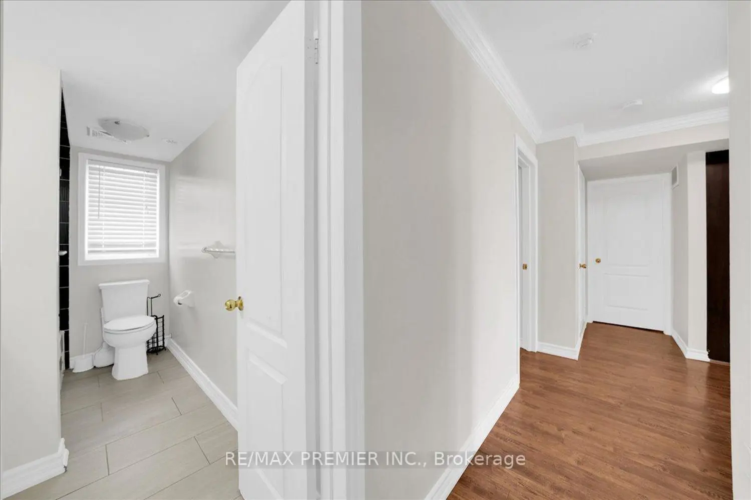141 Isaac Devins Boulevard 8 photo 4