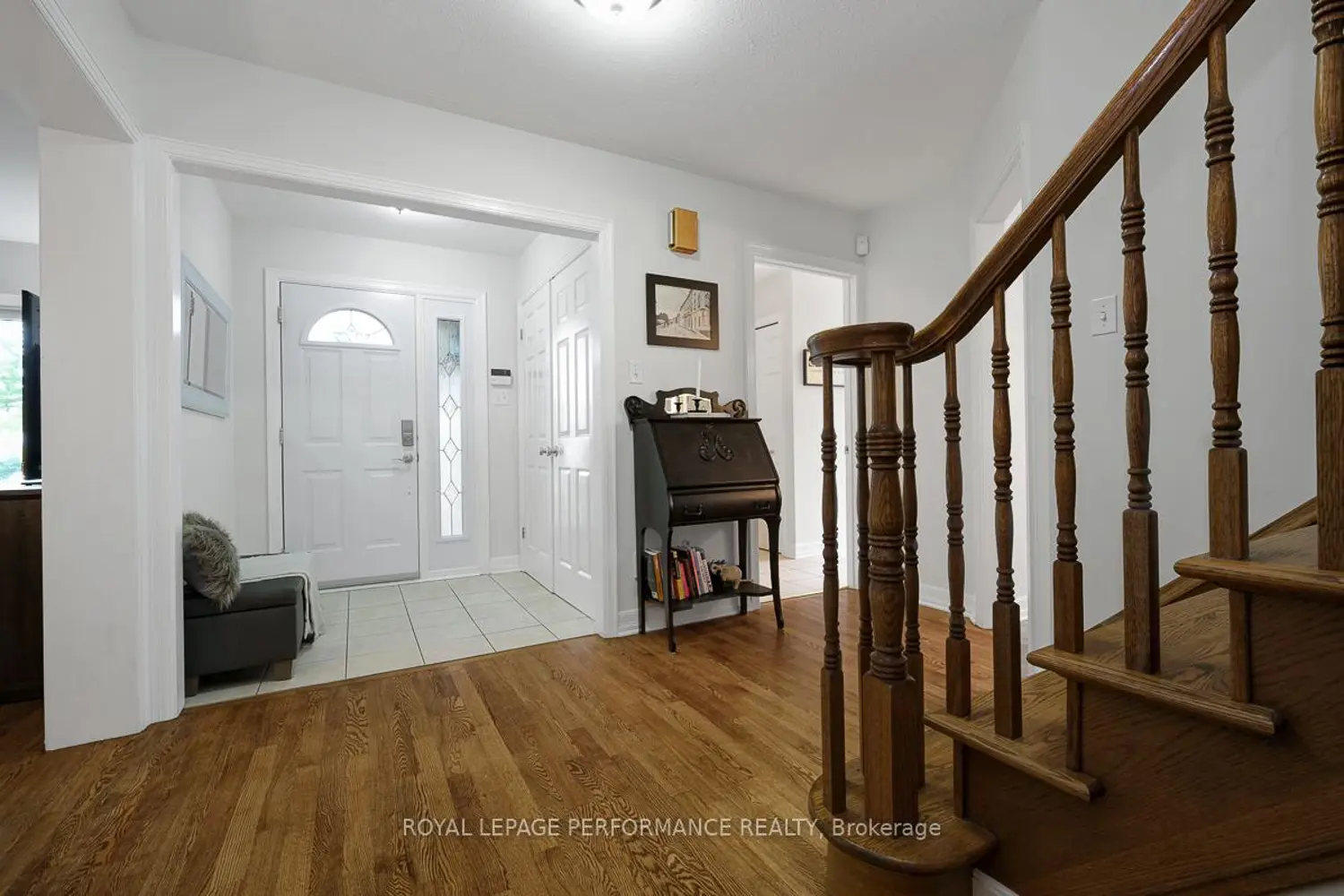 1595 Champneuf Drive photo 2