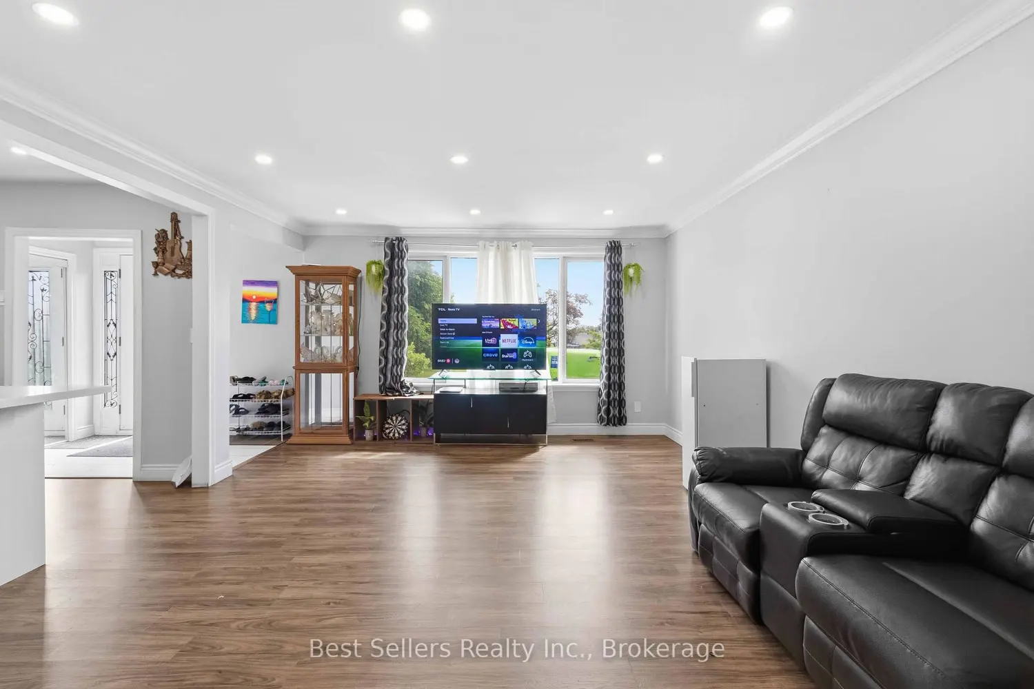 80 Felan Crescent photo 3