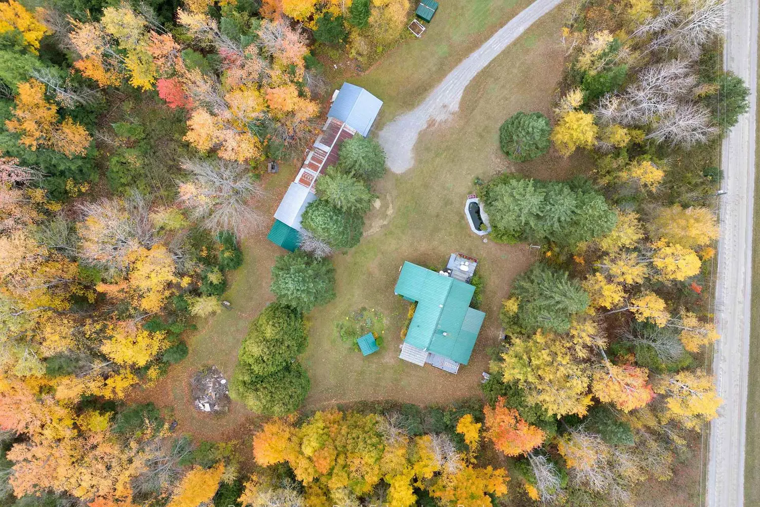 1204 Pigeon Creek Road photo 3