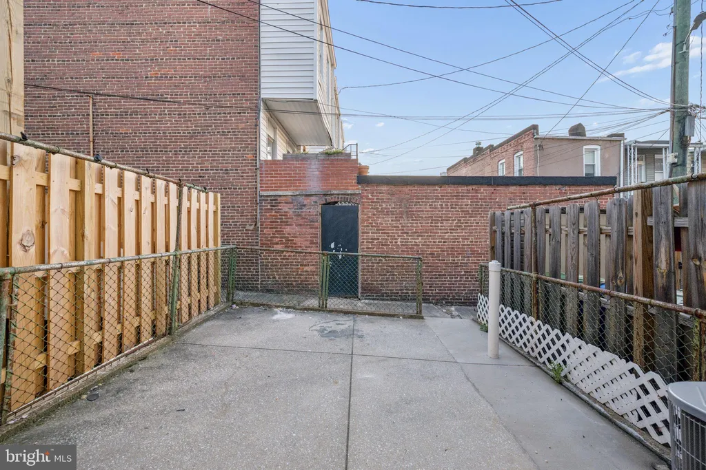 142 Ellwood Avenue S, Baltimore, MD 21224