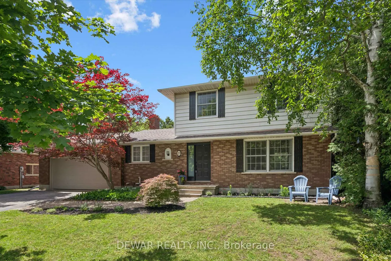 19 Adams Avenue photo 2