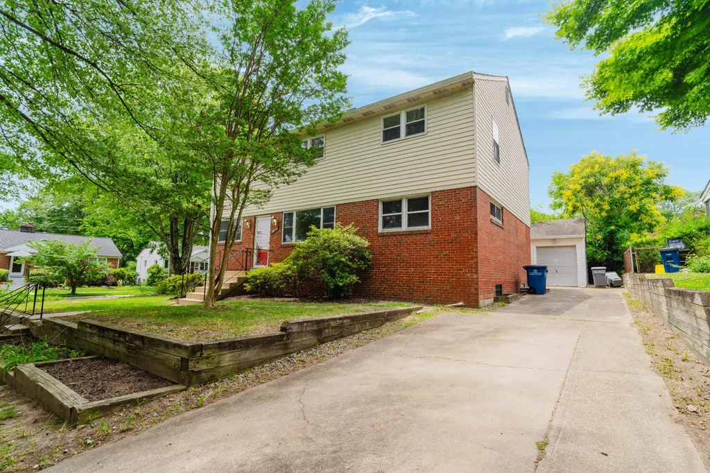 10200 Duvawn Place, Silver Spring, MD 20902