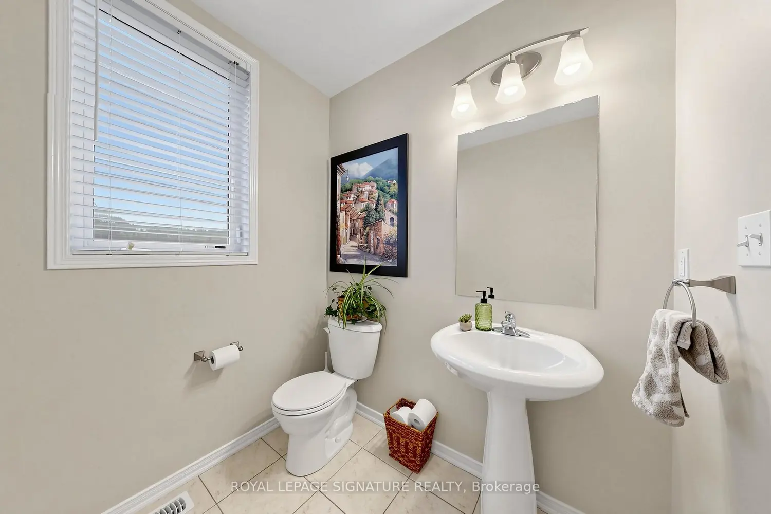 2339 Pilgrim Square photo 4