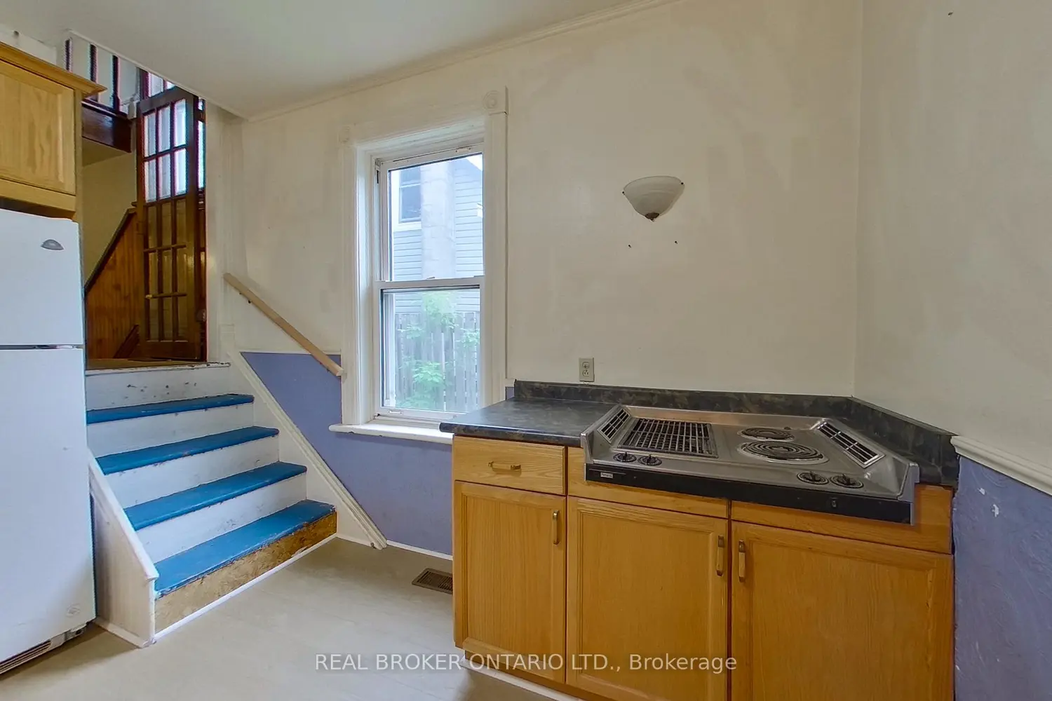104 Isla Street photo 4