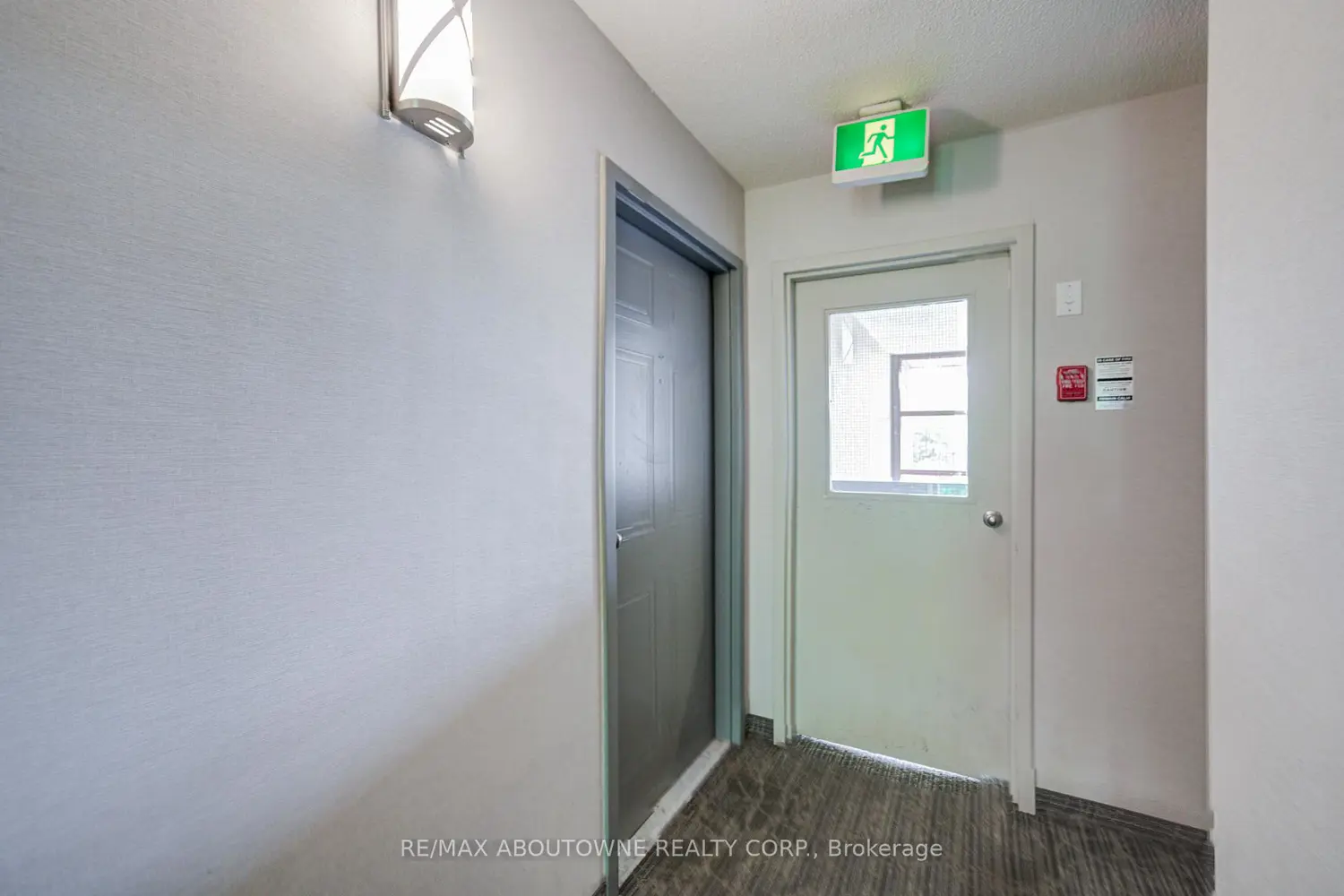 1476 Pilgrims Way 1832 photo 5