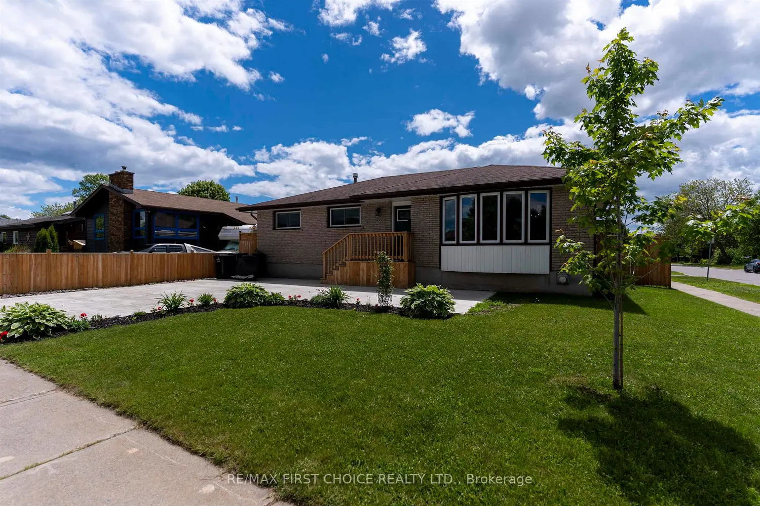 103 Welland Street photo 2
