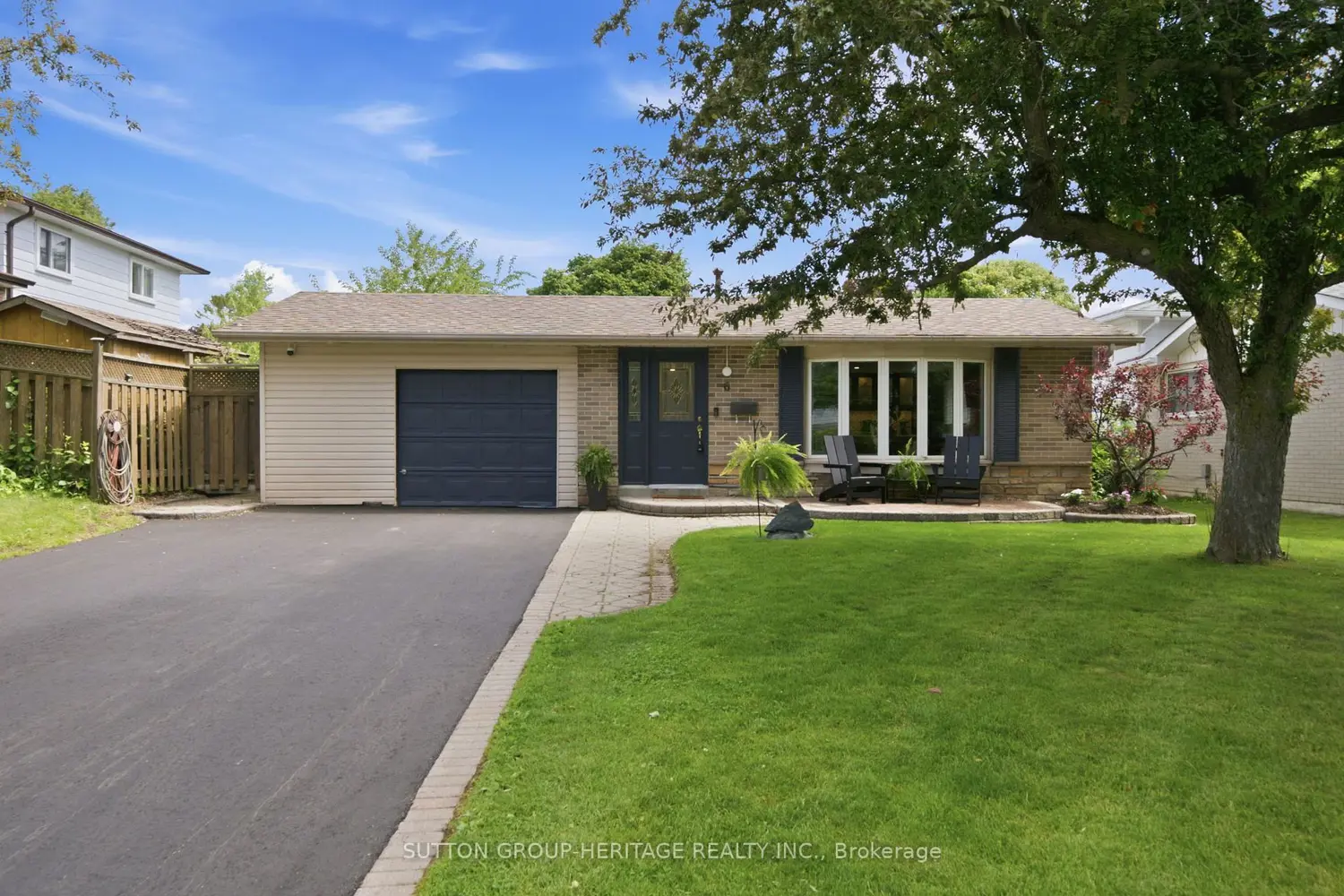 6 Lewin Crescent