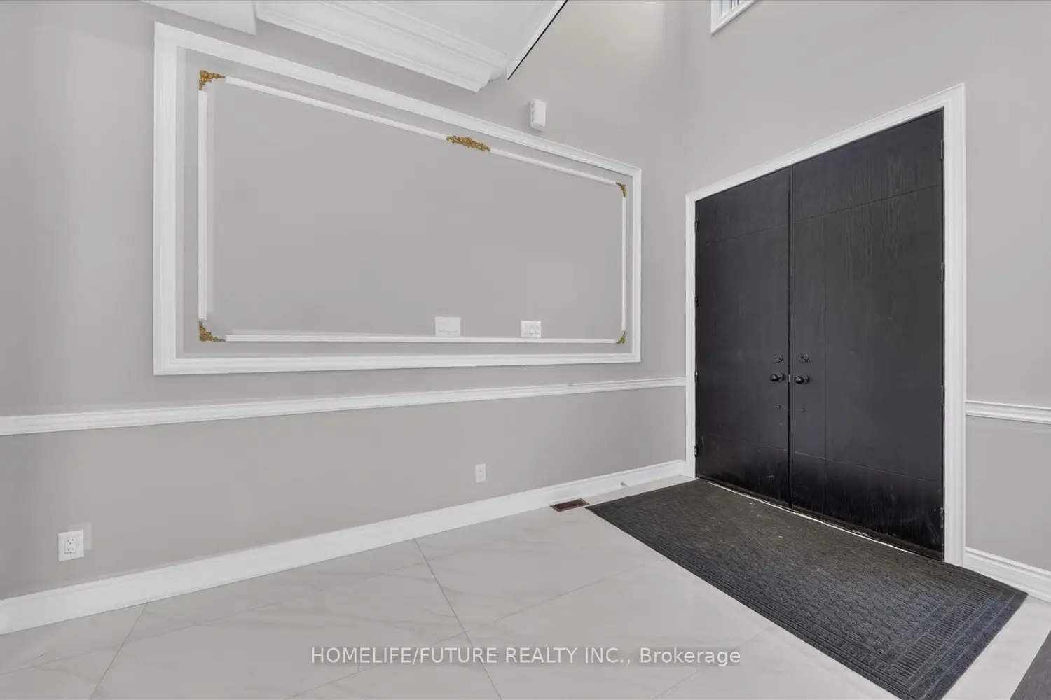 735 Hillcrest Road photo 4