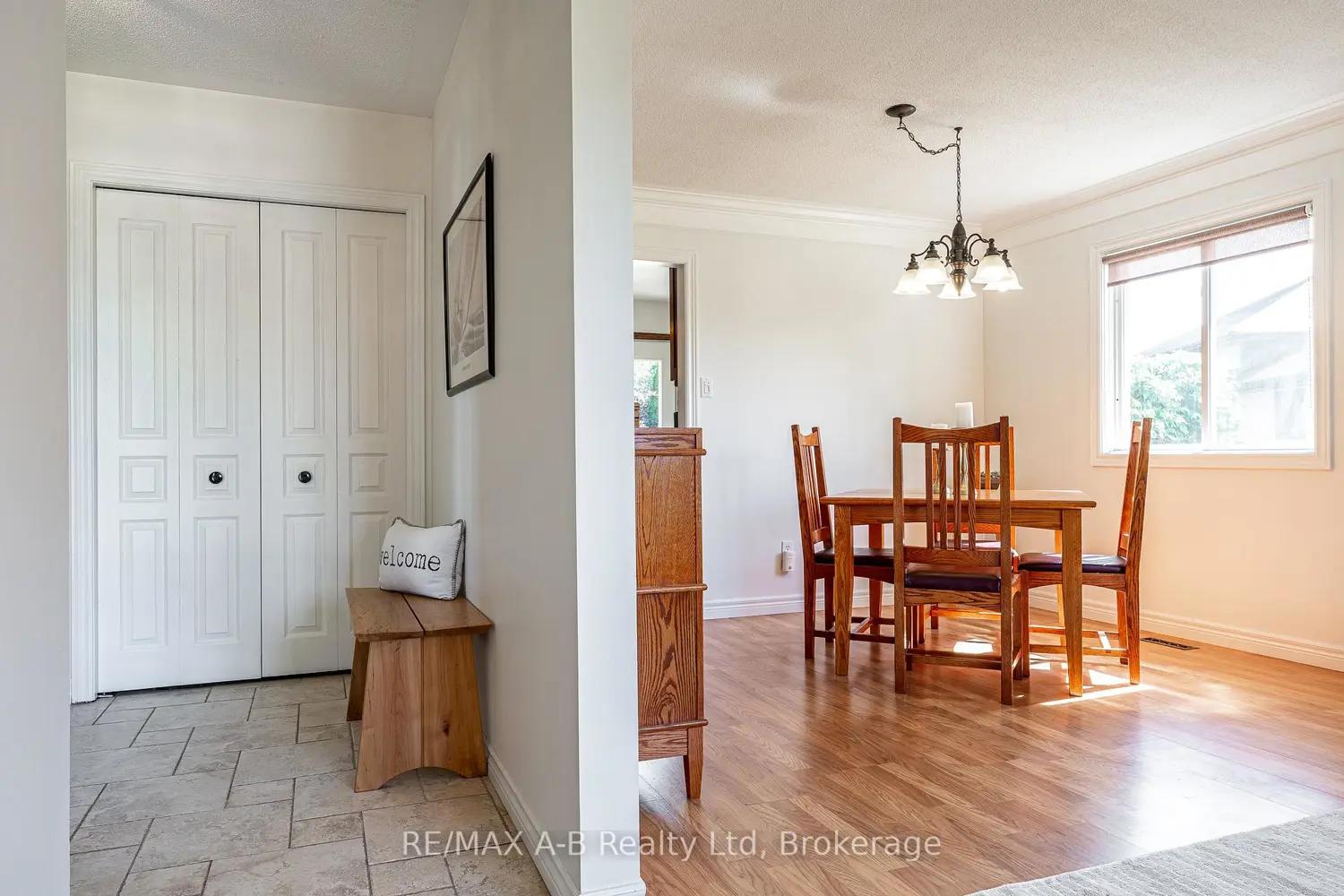6 Meadowridge Court photo 2