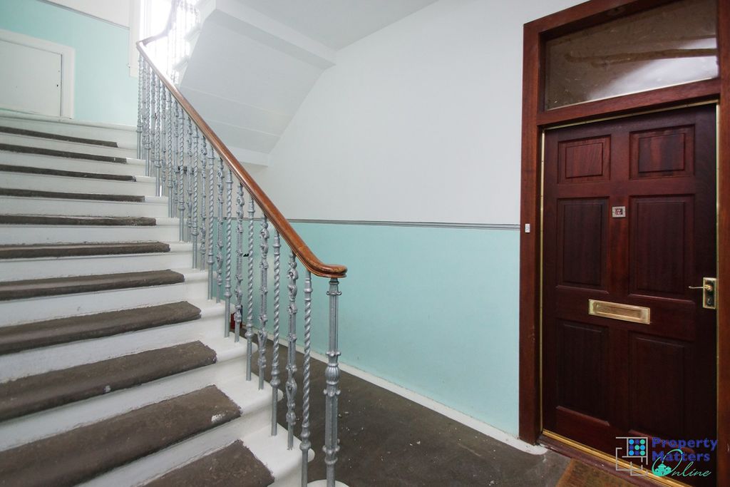 2 bed flat for saleBeansburn, Kilmarnock KA3 photo 3